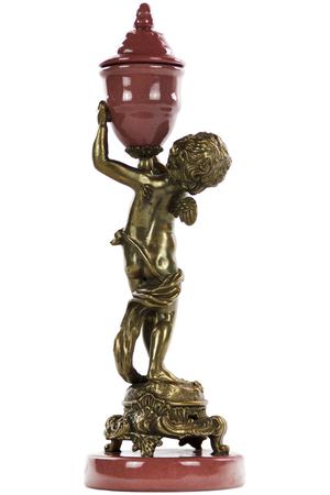 Подсвечник Glasar фарфоровый с бронзовой фигурой мальчика с кувшином, 27,94 см
