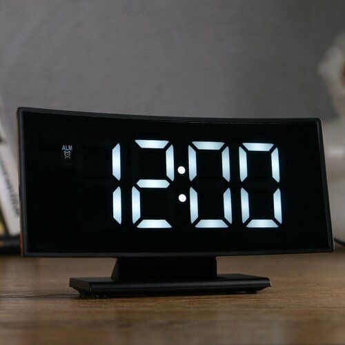 Где купить Часы-будильник электронные с календарем и термометром, 17 х 9 х 4 см, от USB, 3 AAA Без бренда 