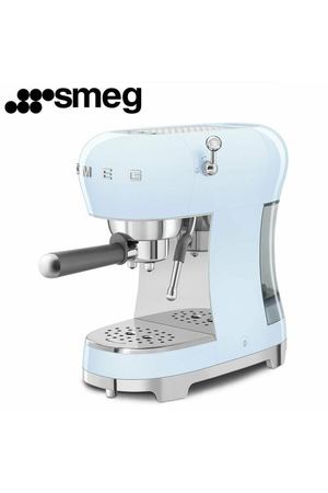 Кофемашина-эспрессо SMEG ECF02PBEU / пастельный синий, 15 бар, 1350 Вт