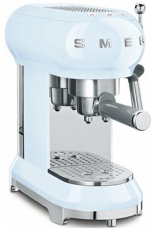 рожковая кофеварка Smeg ECF01 RU, пастельно-голубой